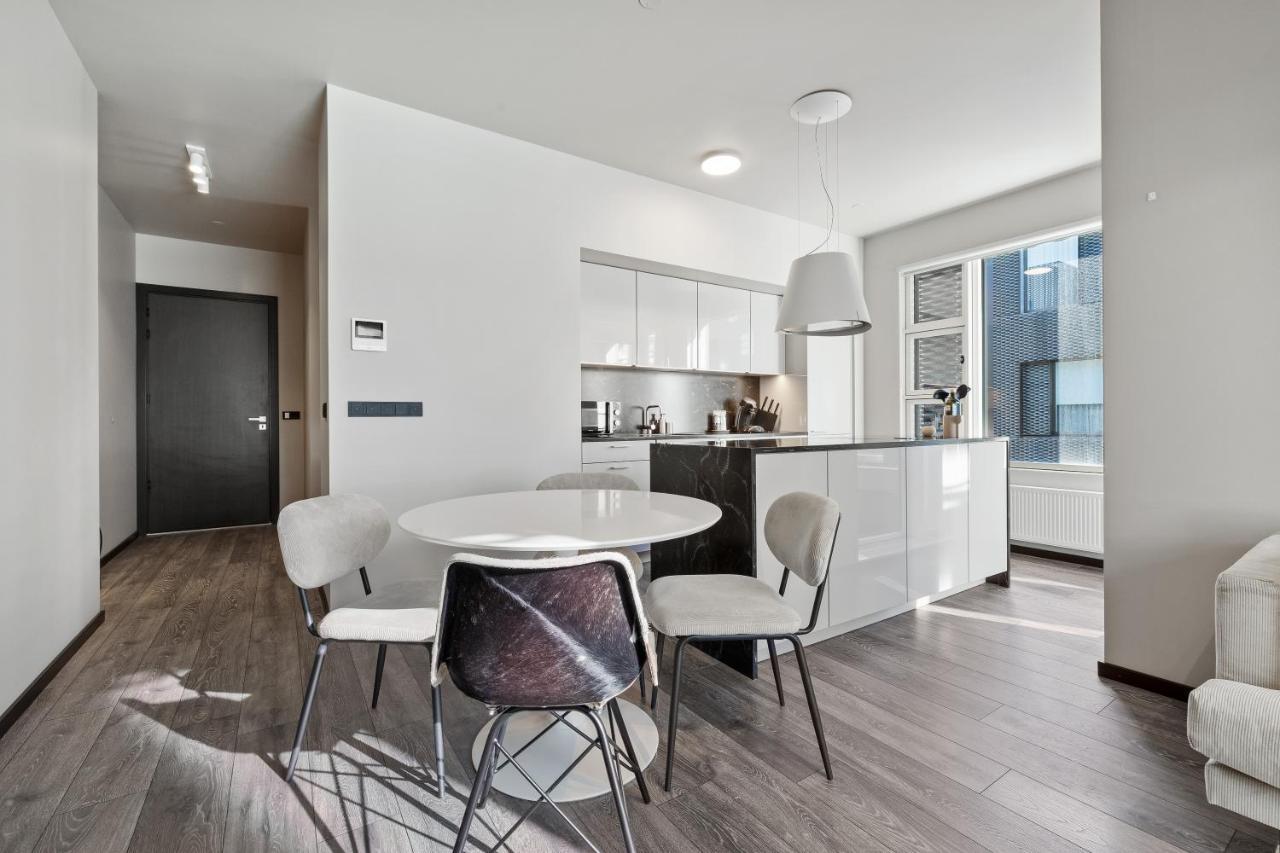Cozy Lux 2Br & 2Ba City Center With Free Parking レイキャヴィーク エクステリア 写真